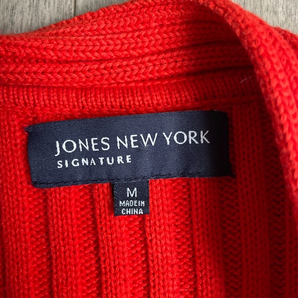 Jones of New York Sz M sweater. Like new - Picture 4 of 6